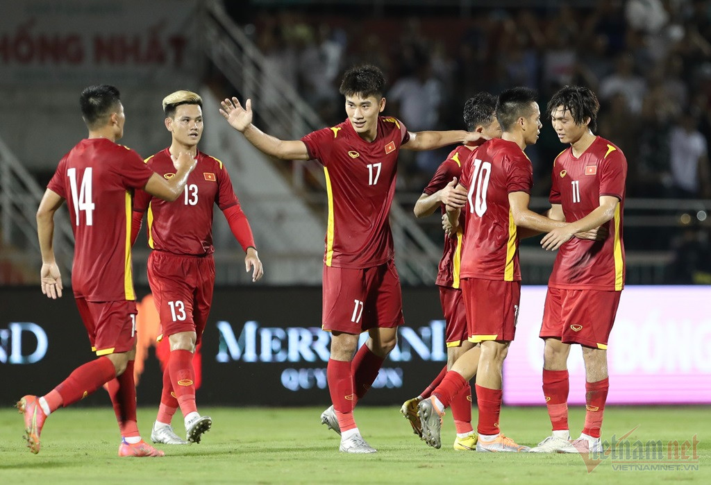 messi-lao-du-doan-dt-viet-nam-se-thang-singapore-5-0